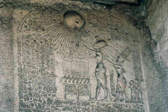 Ahenatenas ir Nefertiti prie Amarnos