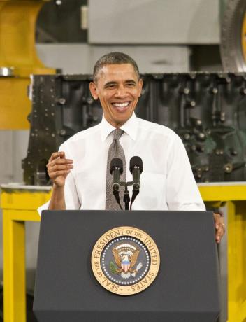 Barackas Obama juokiasi