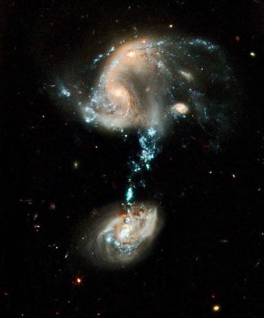 Susiliejančios galaktikos