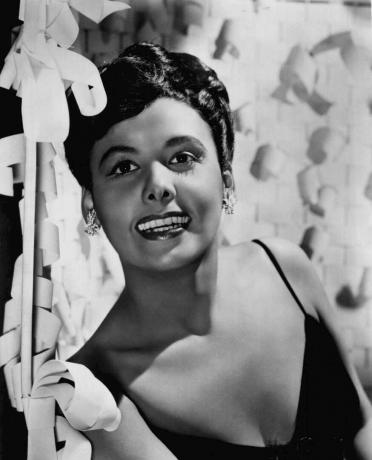 Nespalvota Lena Horne nuotrauka.