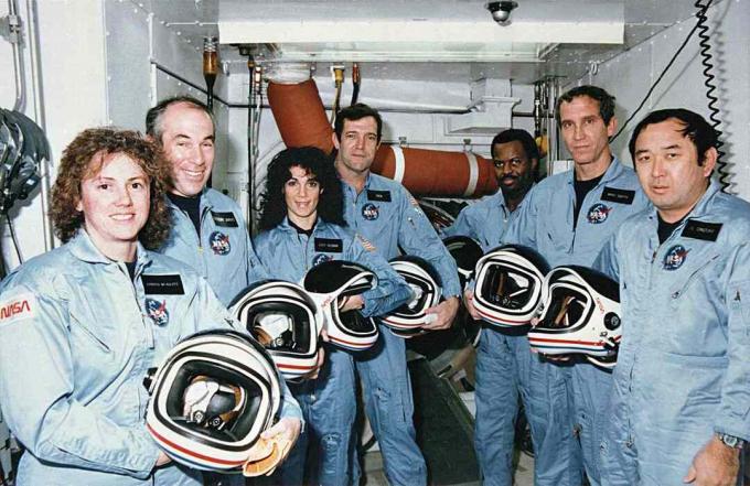 „Space Shuttle Challenger“ katastrofa STS-51L Paveikslėliai - „51-L Challenger“ įgula baltajame kambaryje