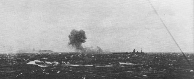 HMS Rodney šaudoma į Bismarką, 1941 m