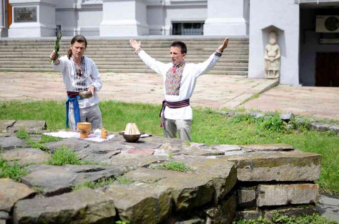 ukrainiečių pagonių bendruomenės ritualinė ceremonija, skirta Perūnui, Ukrainai