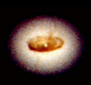 Juodųjų skylių nuotraukų galerija - žiedas aplink įtariamą juodą skylę „Galaxy NGC 4261“