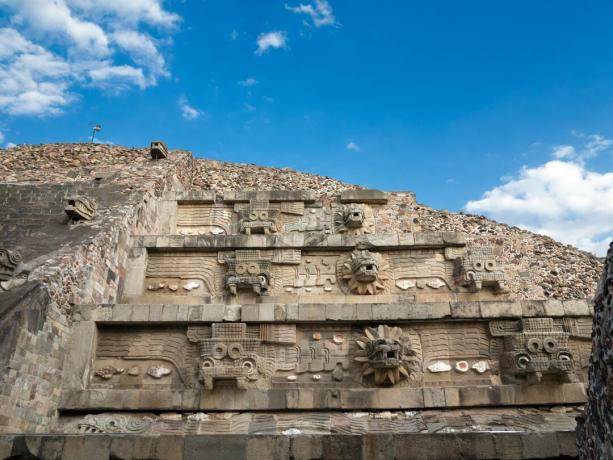 Quetzalcoatl šventykla Teotihuacane