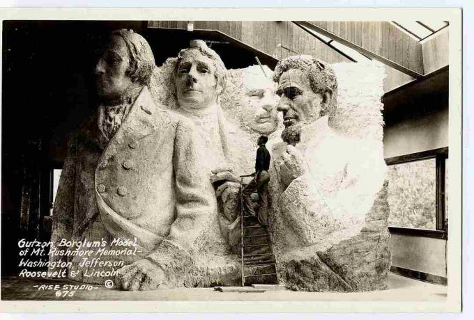 Mount Rushmore skalės modelis