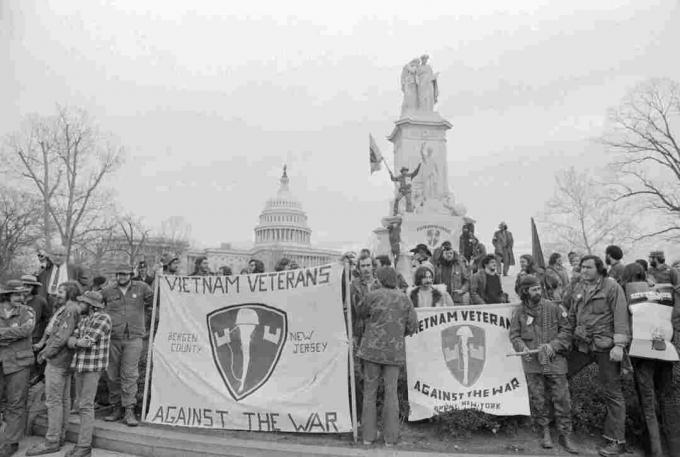 Vietnamo veteranų protesto prieš karą nuotrauka